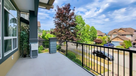 Garden / Landscaping Photo of 11382 154a Street, Surrey, BC
