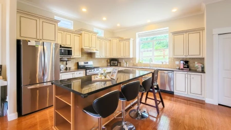 Kitchen Photo of 11382 154a Street, Surrey, BC
