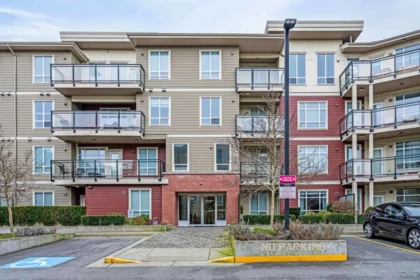 D211 20211 66 Avenue, Langley, BC, Langley — Apartment/Condo for sale