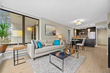 303 7328 Arcola Street, Burnaby, BC, Burnaby — Apartment/Condo for sale