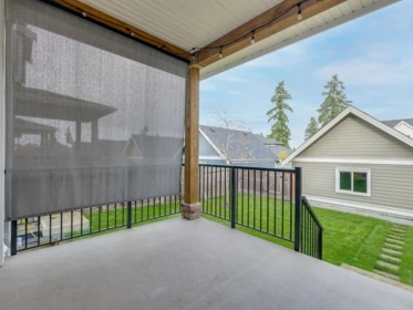 Powder Room Photo of 16527 25a Avenue, Surrey, BC