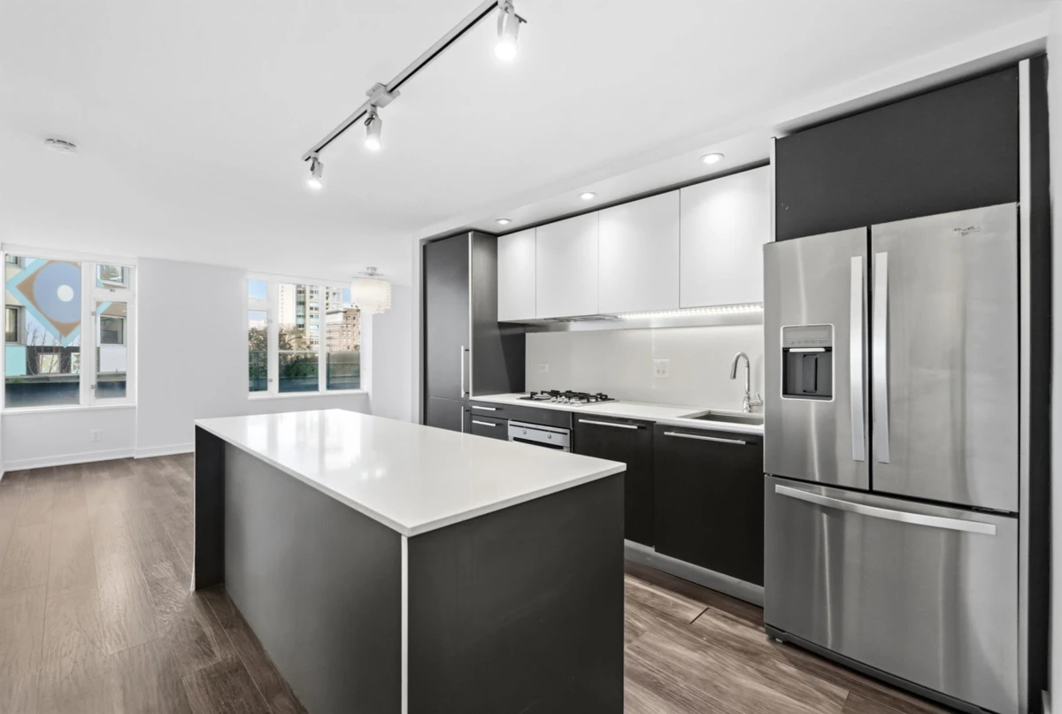 Dining Area Photo of 301 1762 Davie Street, Vancouver, BC