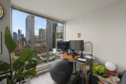 Office / Den Photo of 2005 1000 Beach Avenue, Vancouver, BC