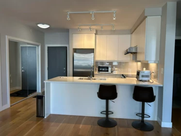518 9393 Tower Road, Burnaby, BC, Burnaby — Apartment/Condo for sale