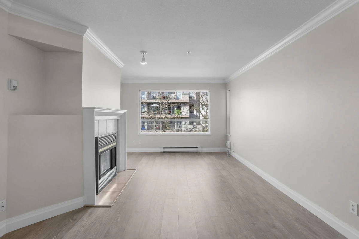 Dining Area Photo of 304 33718 King Road, Abbotsford, BC