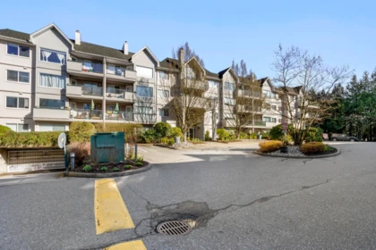 304 33718 King Road, Abbotsford, BC, Abbotsford — Apartment/Condo for sale