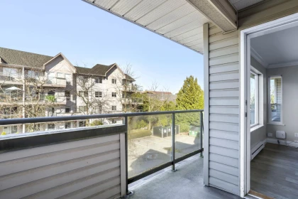 Laundry Room Photo of 304 33718 King Road, Abbotsford, BC