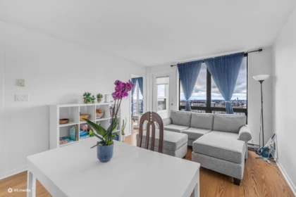 2508 3663 Crowley Drive, Vancouver, BC, Vancouver — Apartment/Condo for sale