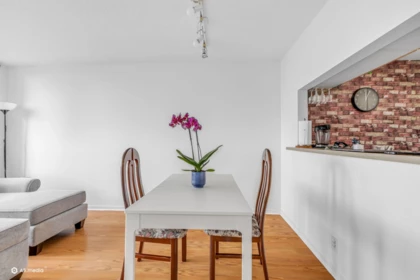 Kitchen Photo of 2508 3663 Crowley Drive, Vancouver, BC