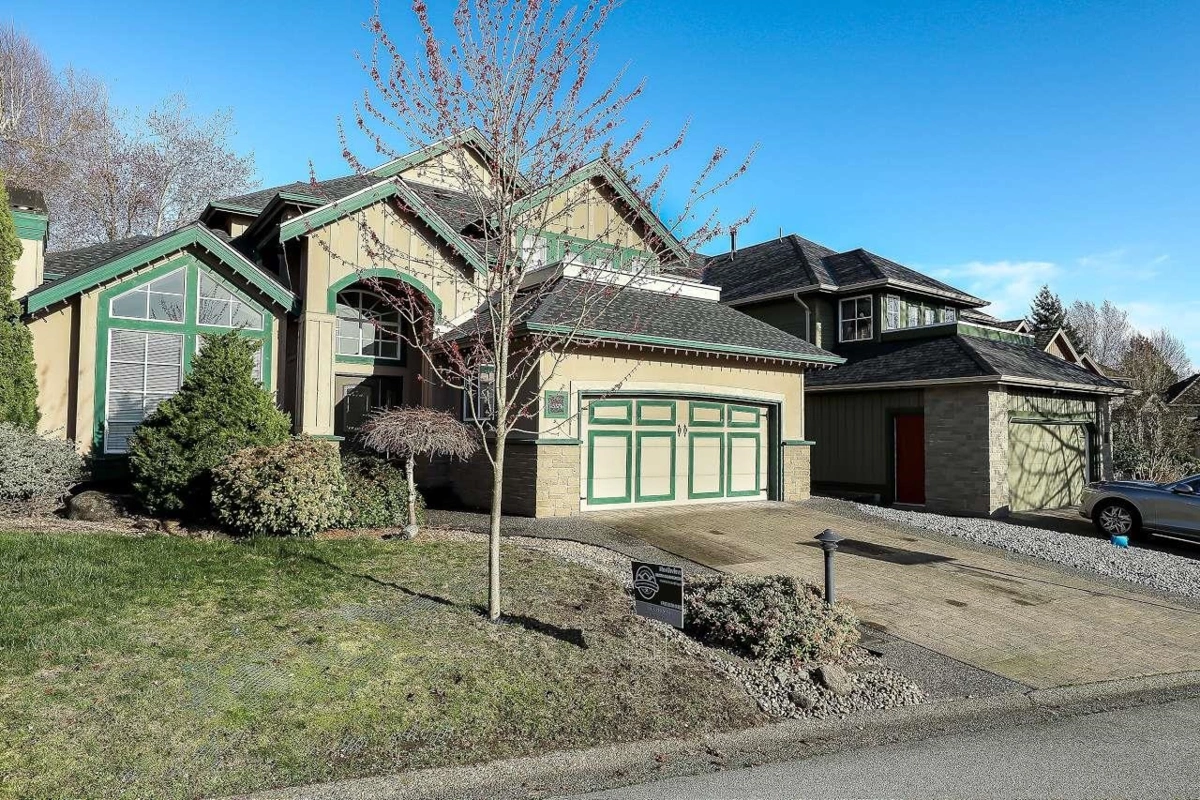 Exterior Rear Photo of 15376 Sequoia Drive, Surrey, BC