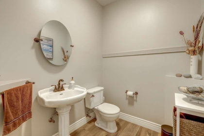 Walk-In Closet Photo of 15376 Sequoia Drive, Surrey, BC
