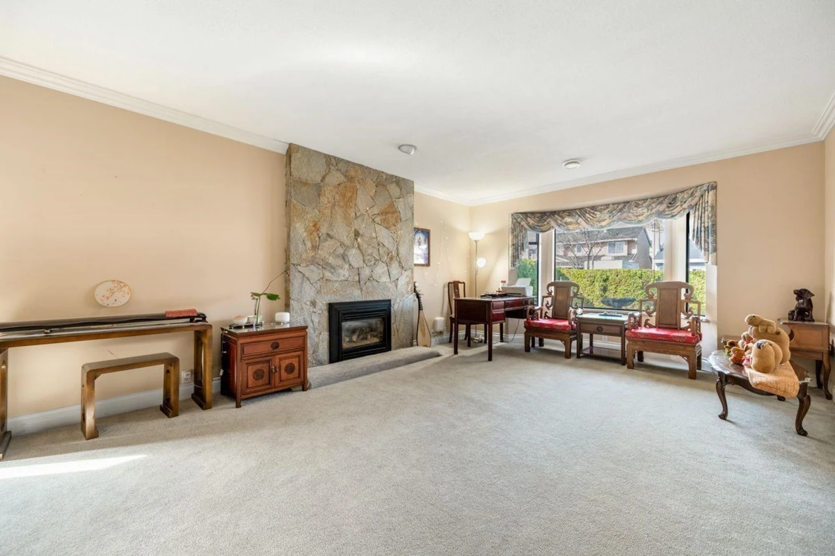 Living Room Photo of 10660 Canso Crescent, Richmond, BC