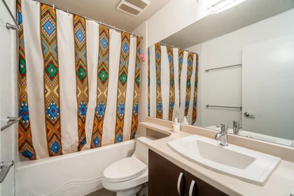 Entry Foyer Photo of 401 13728 108 Avenue, Surrey, BC