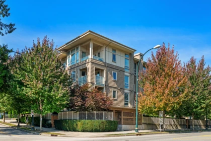 206 2665 Mountain Highway, North Vancouver, BC, North Vancouver — Apartment/Condo for sale