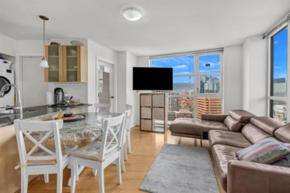 2502 1199 Seymour Street, Vancouver, BC, Vancouver — Apartment/Condo for sale
