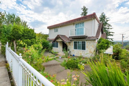 Community Amenities Photo (Clubhouse) of 1728 Seventh Avenue, New Westminster, BC