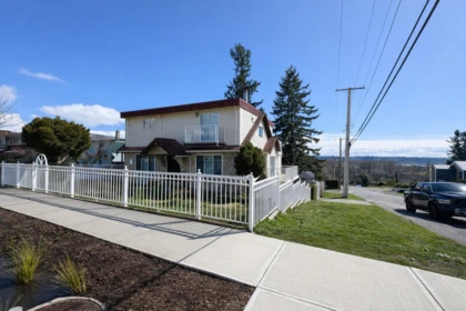 1728 Seventh Avenue, New Westminster, BC, New Westminster — Single Family Residence for sale