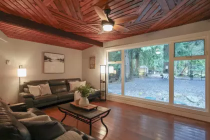 11277 Graham Street, Maple Ridge, BC, Maple Ridge — Single Family Residence for sale