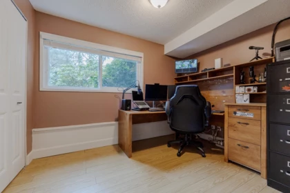 Entry Foyer Photo of 11277 Graham Street, Maple Ridge, BC
