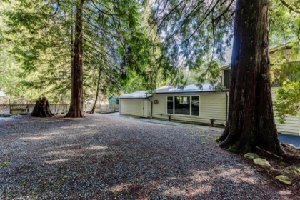 Front Yard Photo of 11277 Graham Street, Maple Ridge, BC