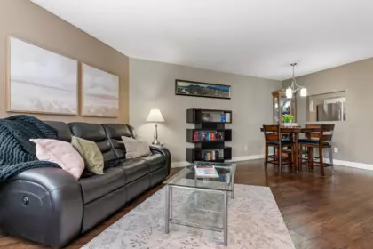 210 5765 Glover Road, Langley, BC, Langley — Apartment/Condo for sale