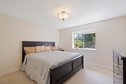 Guest Bathroom Photo of 13410 61 Avenue, Surrey, BC