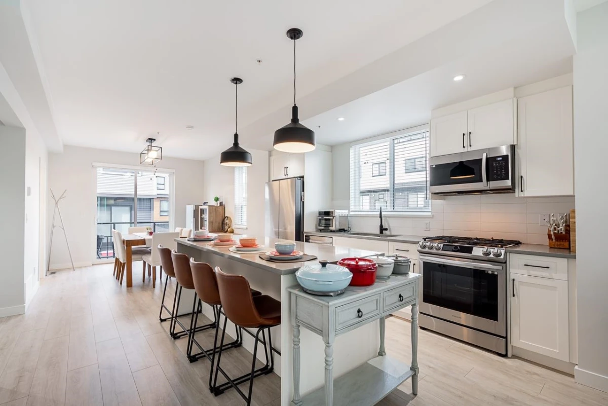 Kitchen Photo of 50 20057 82 Avenue, Langley, BC