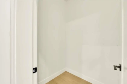Mudroom Photo of 1 1436 E 1st Avenue, Vancouver, BC