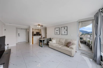 Kitchen Photo of 2401 9603 Manchester Drive, Burnaby, BC