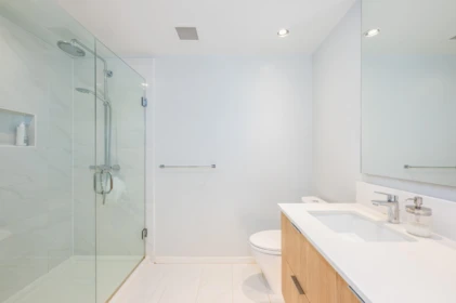 Guest Bathroom Photo of 2007 6638 Dunblane Avenue, Burnaby, BC