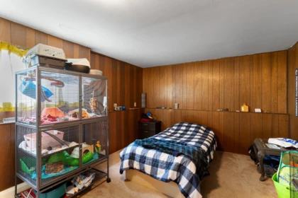 Laundry Room Photo of 14635 59a Avenue, Surrey, BC