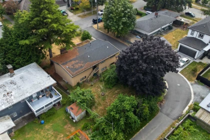 Swimming Pool Photo of 14635 59a Avenue, Surrey, BC