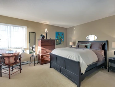 Hallway Photo of 136 16275 15 Avenue, Surrey, BC