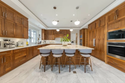Kitchen Island Photo of 12320 No. 3 Road, Richmond, BC