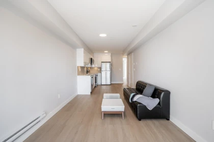 Breakfast Nook Photo of 304 3050 Kingsway, Vancouver, BC