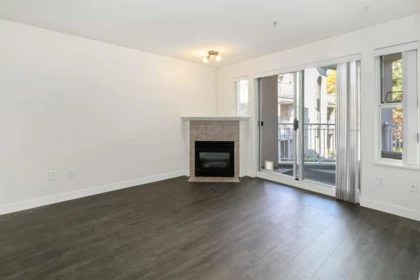 Kitchen Photo of 402 1128 Sixth Avenue, New Westminster, BC