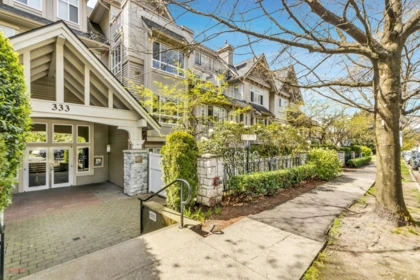 Office / Den Photo of 208 333 E 1st Street, North Vancouver, BC