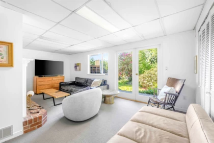 Basement Recreation Room Photo of 4663 Woodridge Place, West Vancouver, BC