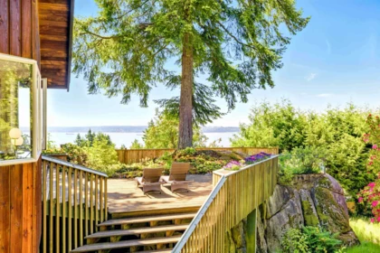 Hallway Photo of 4663 Woodridge Place, West Vancouver, BC