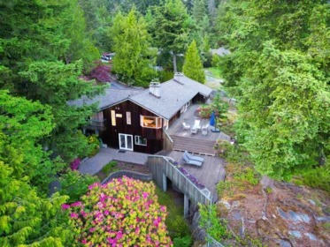 Outdoor Deck Photo of 4663 Woodridge Place, West Vancouver, BC