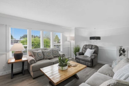Breakfast Nook Photo of 46489 Hurndall Crescent, Chilliwack, BC