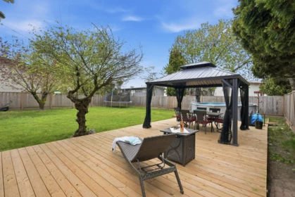 Swimming Pool Photo of 46489 Hurndall Crescent, Chilliwack, BC
