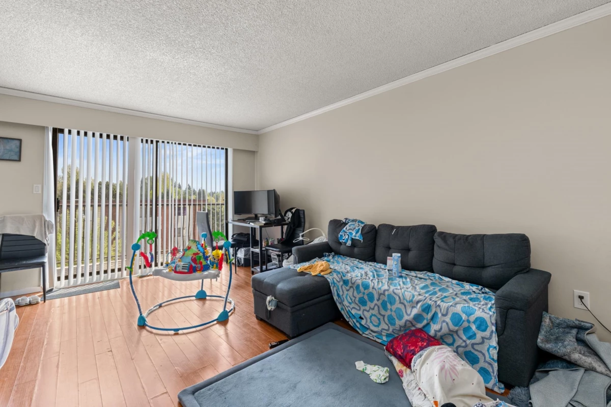 Dining Area Photo of 342 1909 Salton Road, Abbotsford, BC