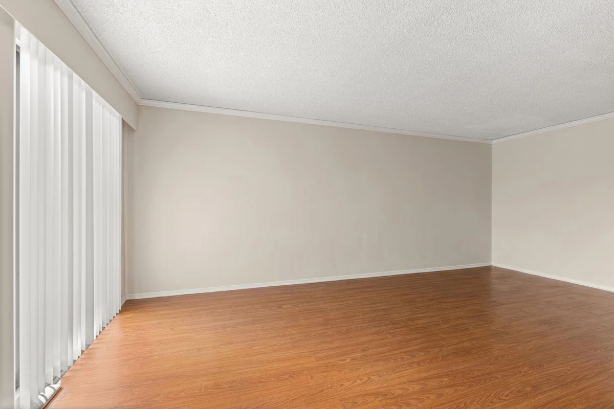 Living Room Photo of 342 1909 Salton Road, Abbotsford, BC
