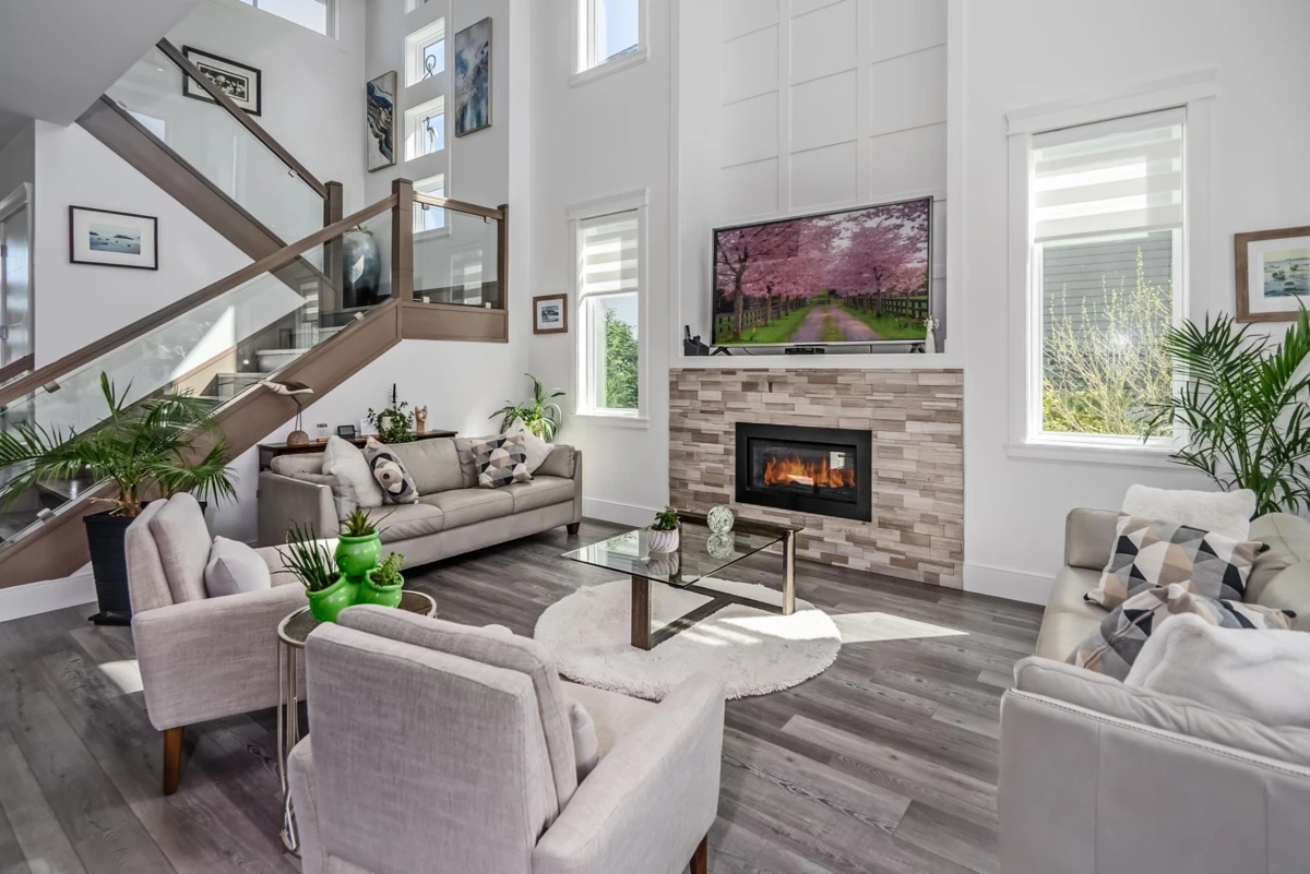 Living Room Photo of 35272 Mcewen Avenue, Mission, BC
