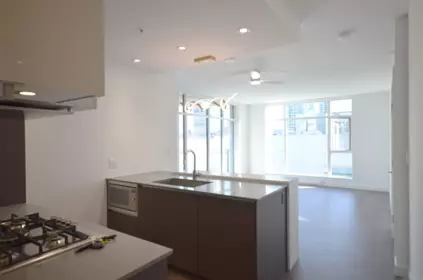 502 6098 Station Street, Burnaby, BC, Burnaby — Apartment/Condo for sale