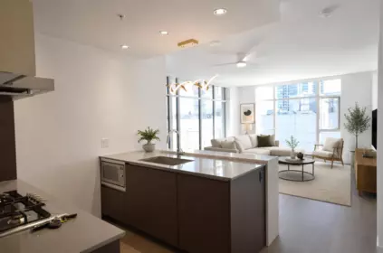 502 6098 Station Street, Burnaby, BC, Burnaby — Apartment/Condo for sale