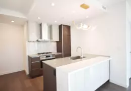 502 6098 Station Street, Burnaby, BC
