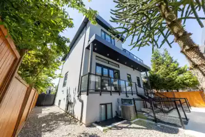 Swimming Pool Photo of 3587 Mayfair Avenue, Vancouver, BC