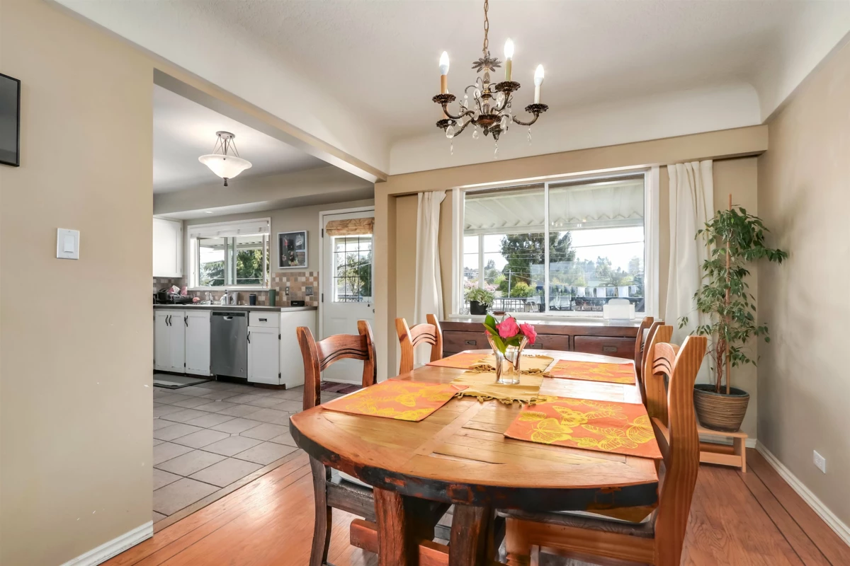Dining Area Photo of 3712 Fir Street, Burnaby, BC